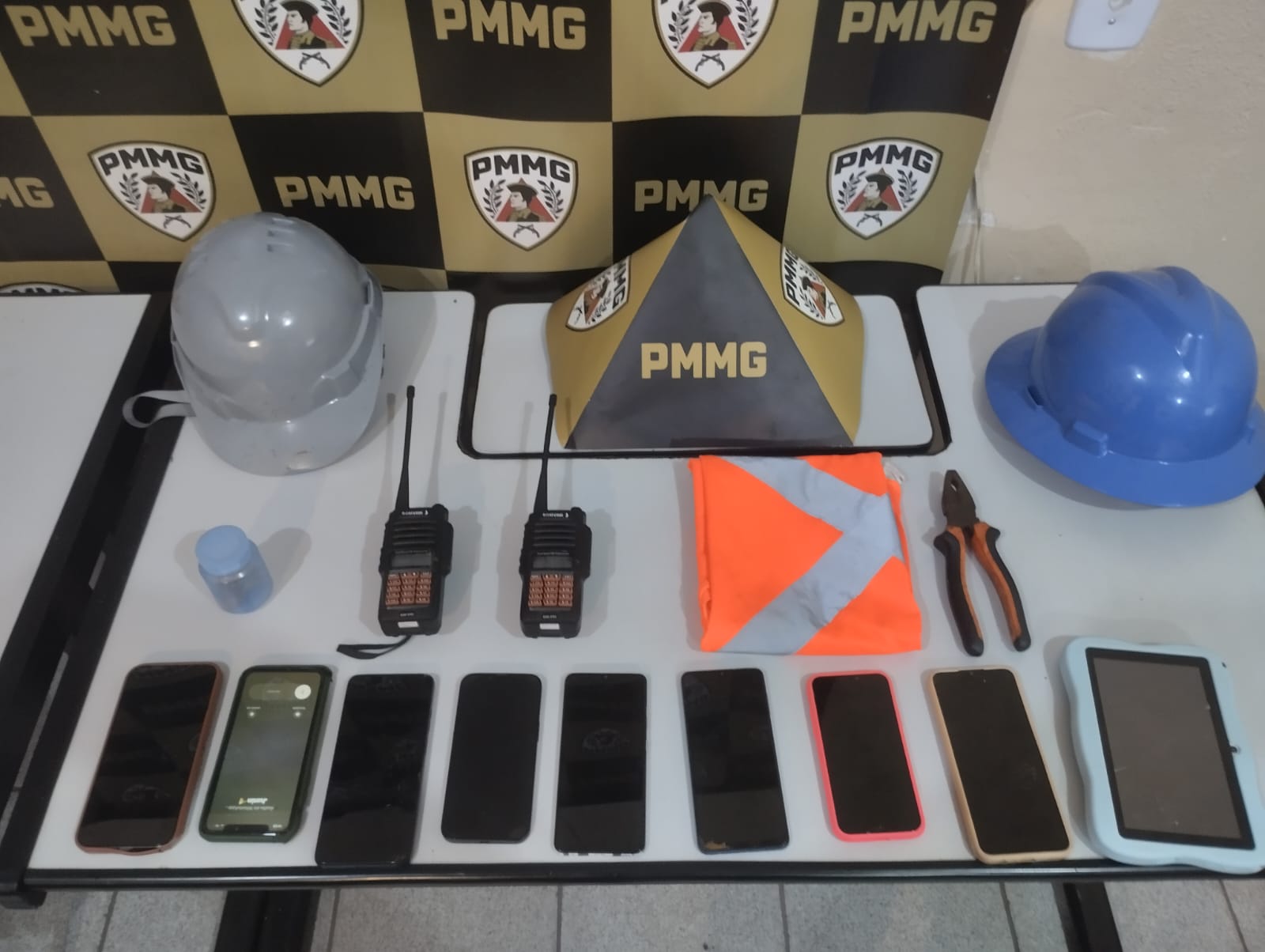 Seis pessoas são presas por furto de fiação telefônica na BR-040 em Santos Dumont